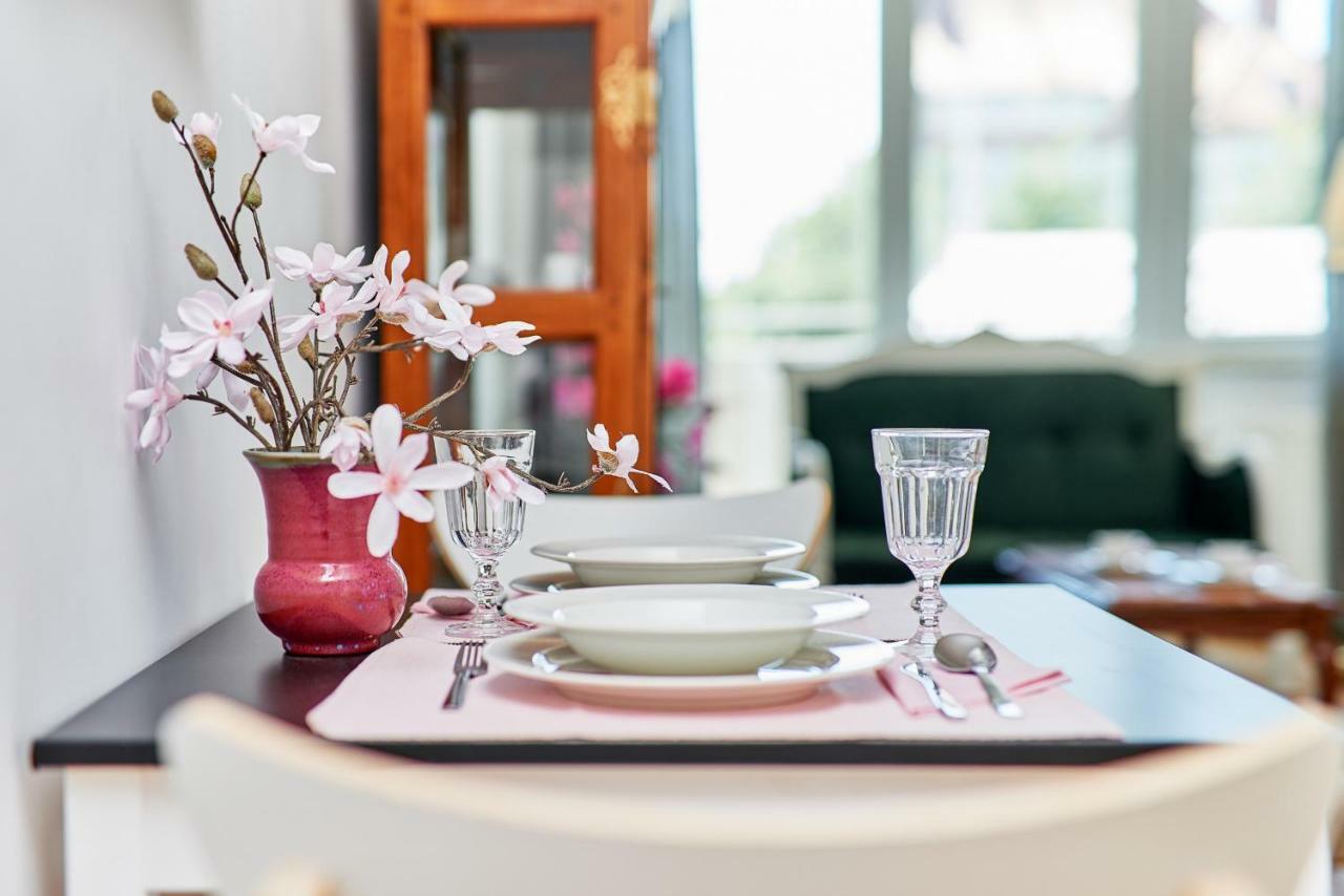 Vintage Apartment In New Estate With Parking - Krzyki Wroclaw By Noclegi Renters Exterior foto