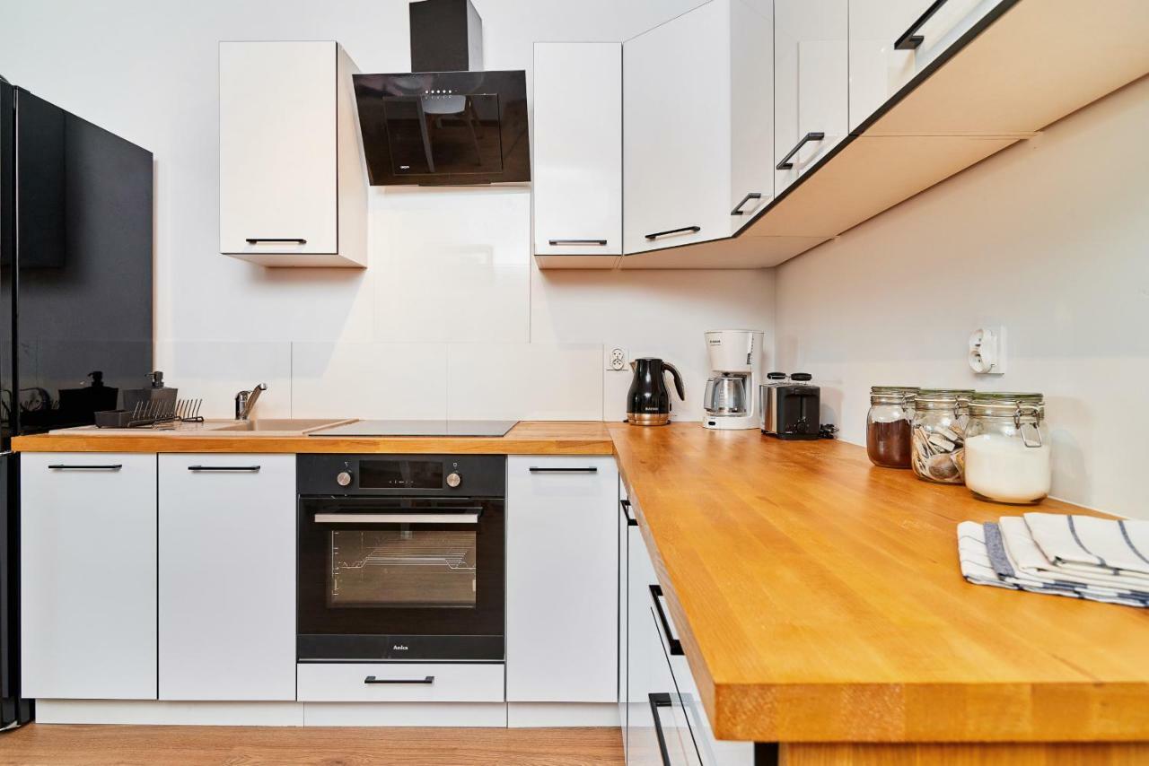 Vintage Apartment In New Estate With Parking - Krzyki Wroclaw By Noclegi Renters Exterior foto