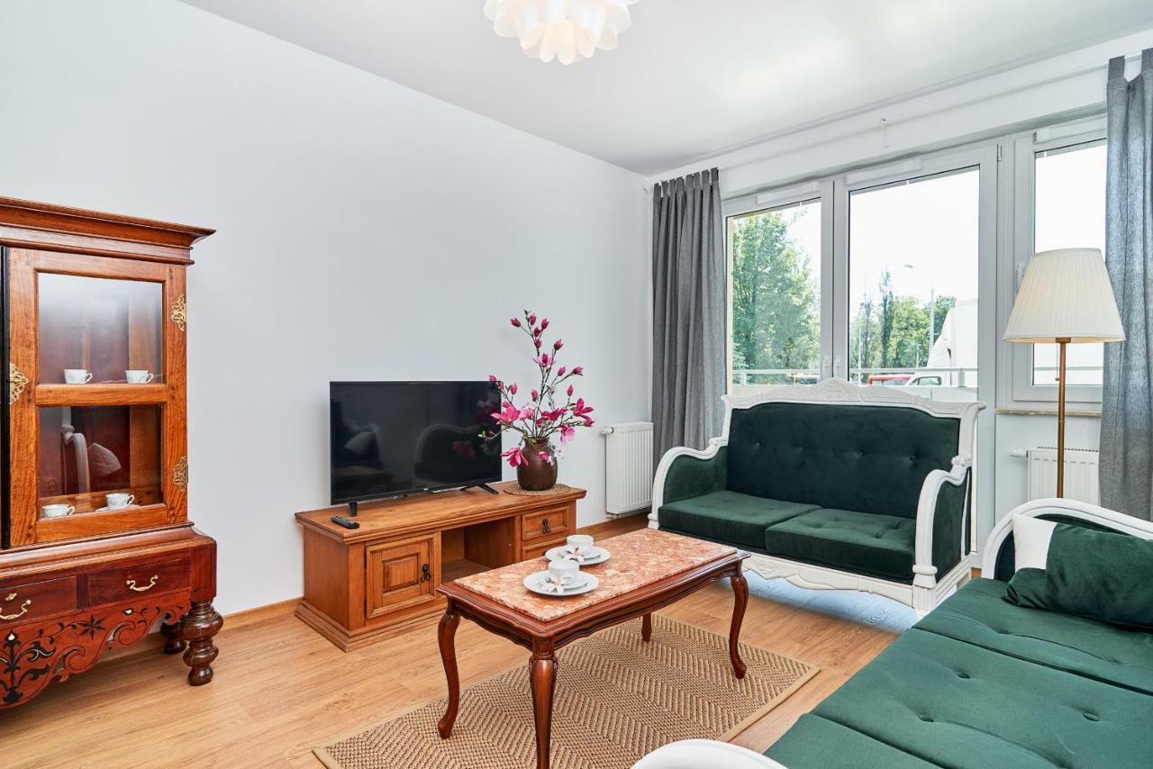 Vintage Apartment In New Estate With Parking - Krzyki Wroclaw By Noclegi Renters Exterior foto