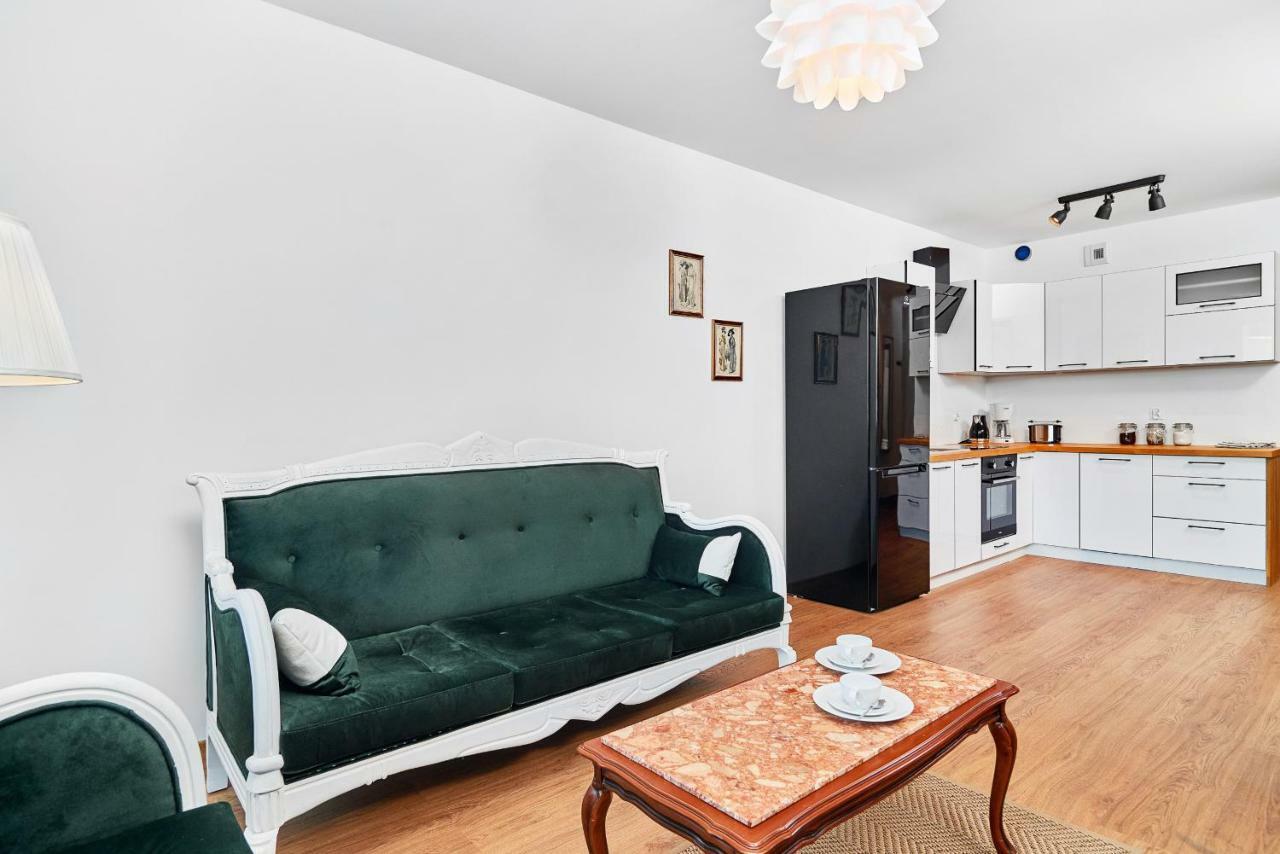 Vintage Apartment In New Estate With Parking - Krzyki Wroclaw By Noclegi Renters Exterior foto