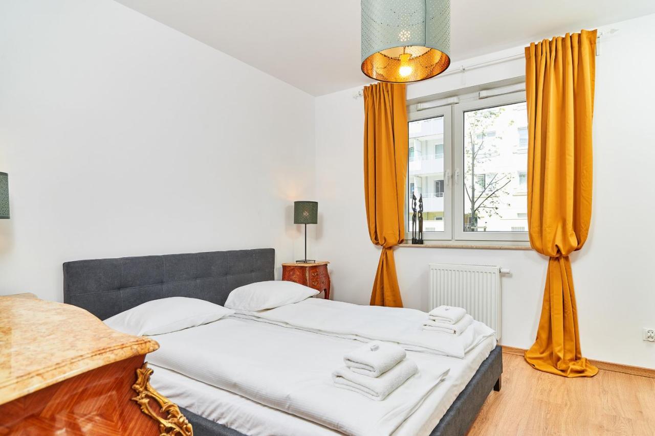 Vintage Apartment In New Estate With Parking - Krzyki Wroclaw By Noclegi Renters Exterior foto